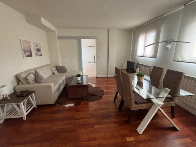 Апартаменты Duplex Centrico Labati Хака Экстерьер фото